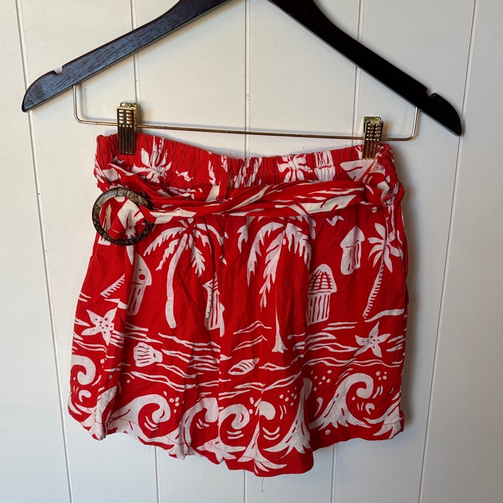C&C California high waisted red shorts! xs